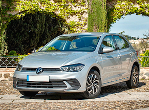 Mieten Sie VW Polo facelift in Flughafen Targu Mures Klasse Economy