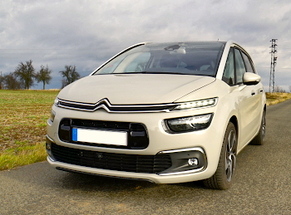 Mieten Sie Citroen Grand C4 Picasso facelift in Flughafen Bukarest Otopeni Klasse Kombi