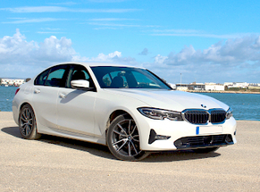 Rent BMW Seria 3 New in Bucharest Otopeni Airport class Luxury