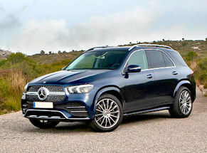 Mieten Sie Mercedes GLE AMG in Flughafen Bukarest Baneasa Klasse Luxus