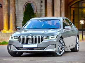 Alquilar BMW  Seria 750Ld facelift  en Bucarest clase De Lujo