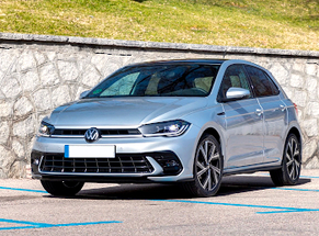 Noleggia VW Polo  facelift a Ramnicu Valcea classe Economica