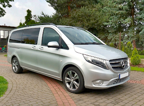 Rent Mercedes Vito automat in Bucharest Otopeni Airport class Van