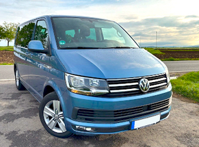 Noleggia VW Caravelle at a Satu Mare classe MiniBus