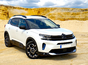 Noleggia Citroen C5 Aircross new aut a Ramnicu Valcea classe SUV