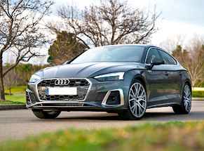 Alquilar Audi A5 Sportback facelift en Timisoara clase De Lujo
