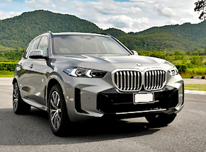 Alquilar BMW  X5 new facelift en Timisoara clase De Lujo