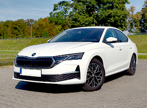 Mieten Sie Skoda Octavia IV facelift at in Flughafen Timisoara Klasse Mittel
