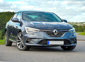 Noleggia Renault Megane GrandCoupe at a Bucarest classe Medie