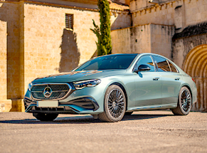 Louer Mercedes E Klasse new à Sibiu classe Luxe