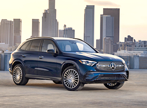 Mieten Sie Mercedes GLC new in Bukarest Klasse Luxus